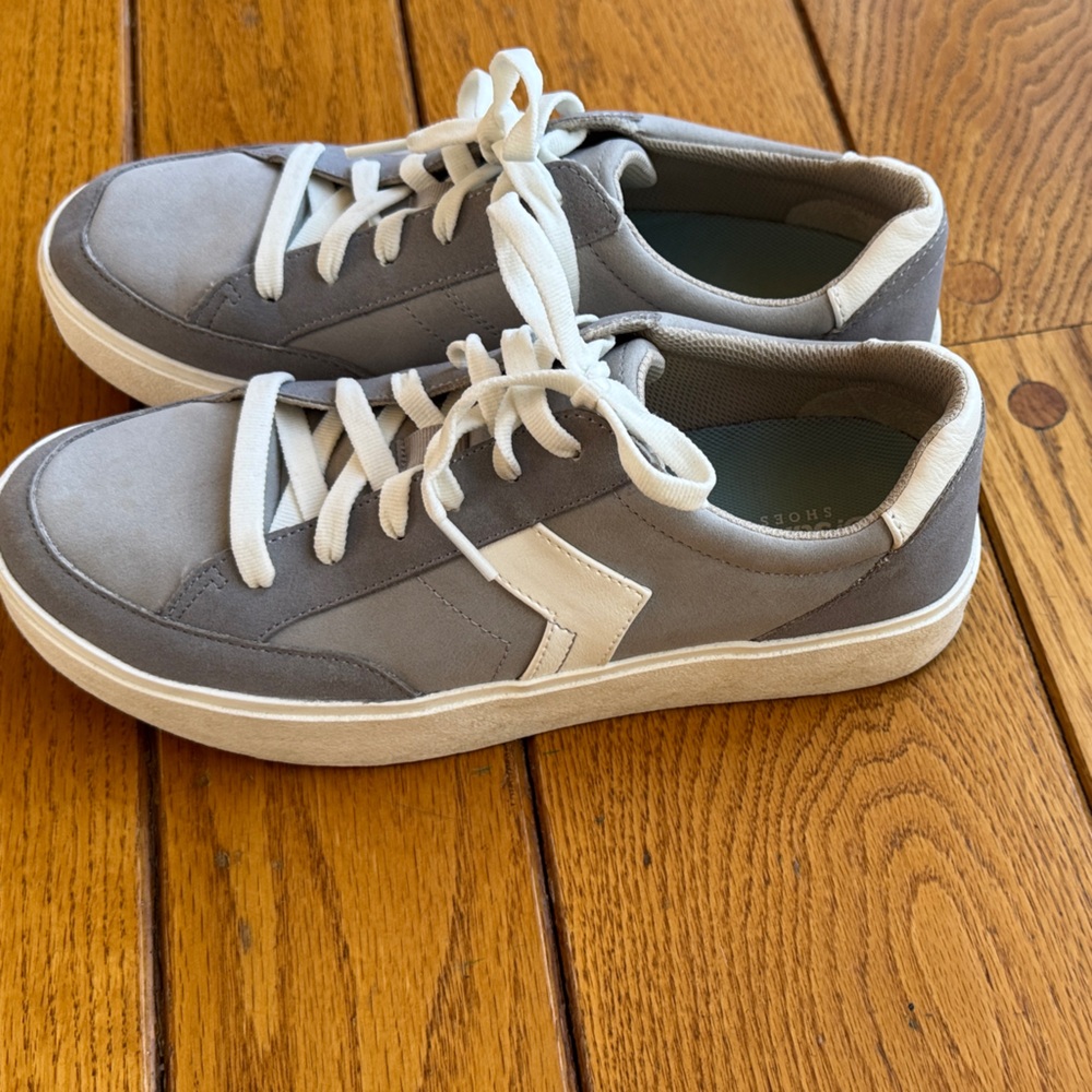 Dr. Scholl's Gray and White Women's Sneakers